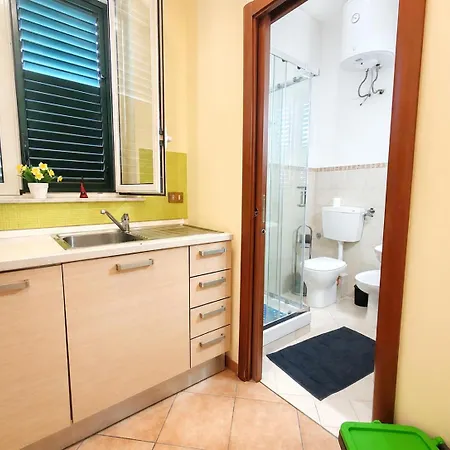 Casa Alessandra - Guesting House דירה